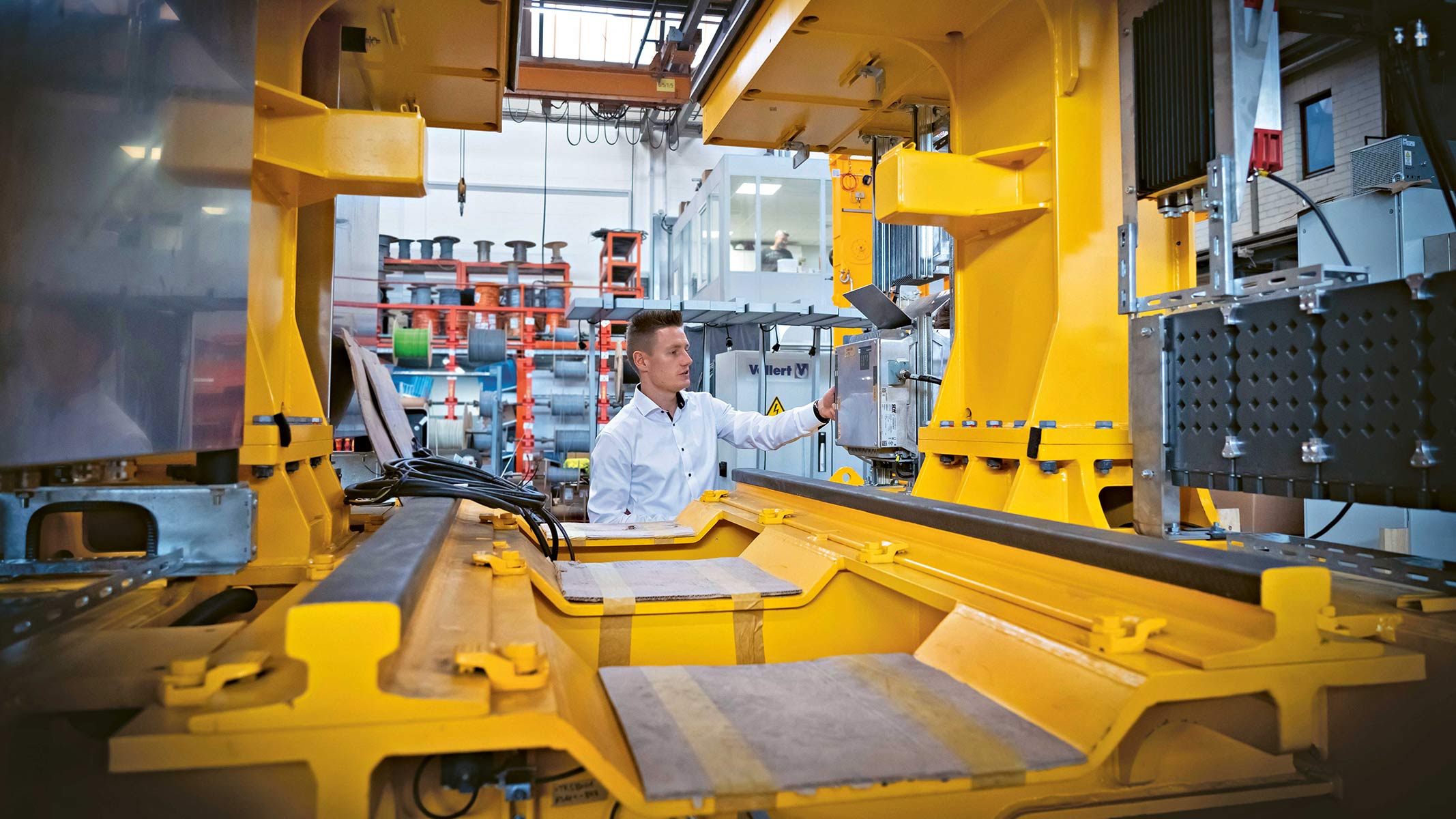 Die Arbeit mit Schwerlastanlagen gehört für Kuttruf zum Tagesgeschäft. 